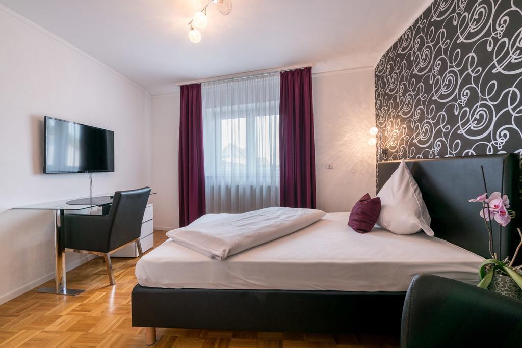 Hotel 'Zum Augarten' Speyer Ngoại thất bức ảnh