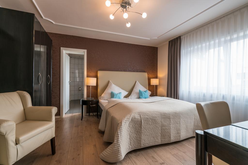 Hotel 'Zum Augarten' Speyer Ngoại thất bức ảnh